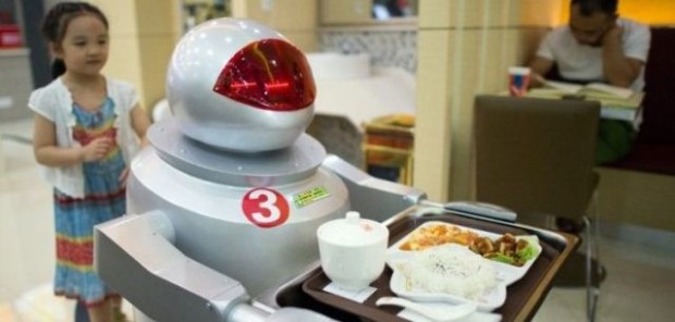 restaurant-atendido-robots2