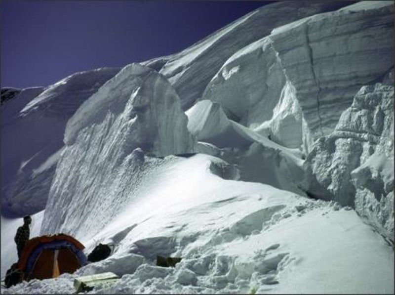 El equipo en High Camp. Robert Schaller (SeattlePi) 