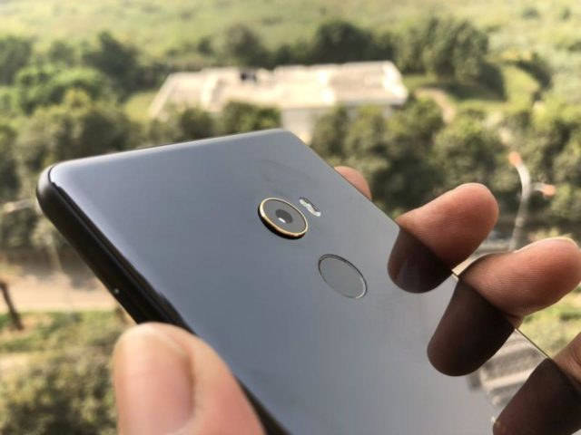 Un error está causando la fusión incorrecta de contactos en algunos teléfonos Xiaomi