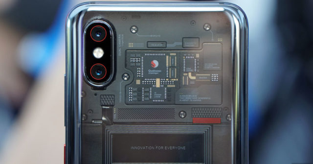 Xiaomi Mi8 Explorer Edition transparente genera controversia ¿Es pegatina?