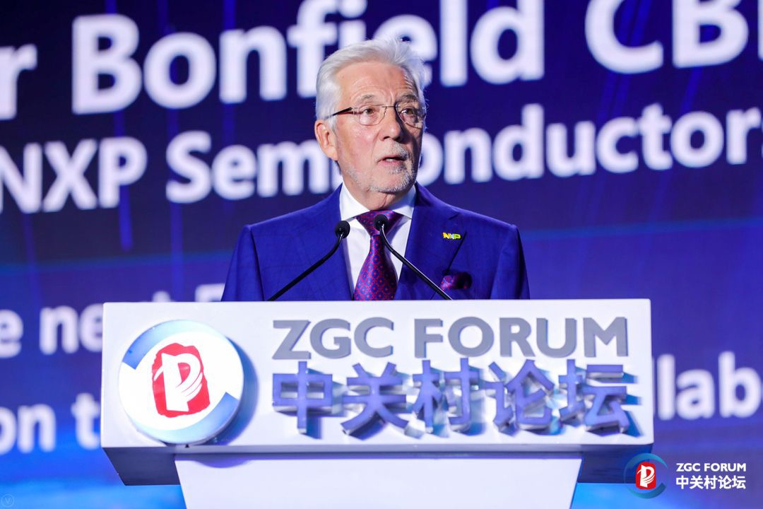 Sir Peter Bonfield: "Es la cooperación, a escala global, la fuente y la que ayudará a impulsar la innovación". / ZCG Forum Photo