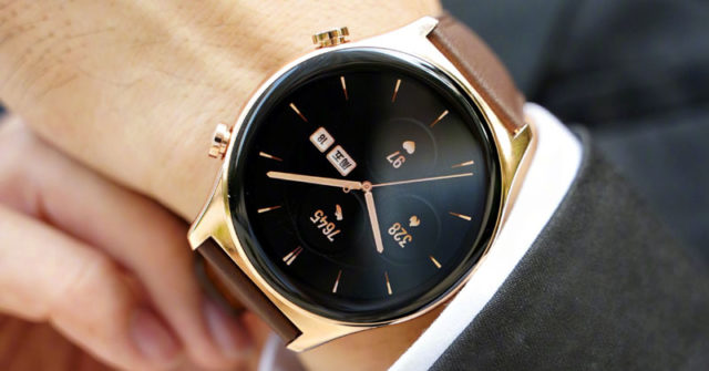 El smartwatch Honor Watch GS3 se muestra en fotos reales
